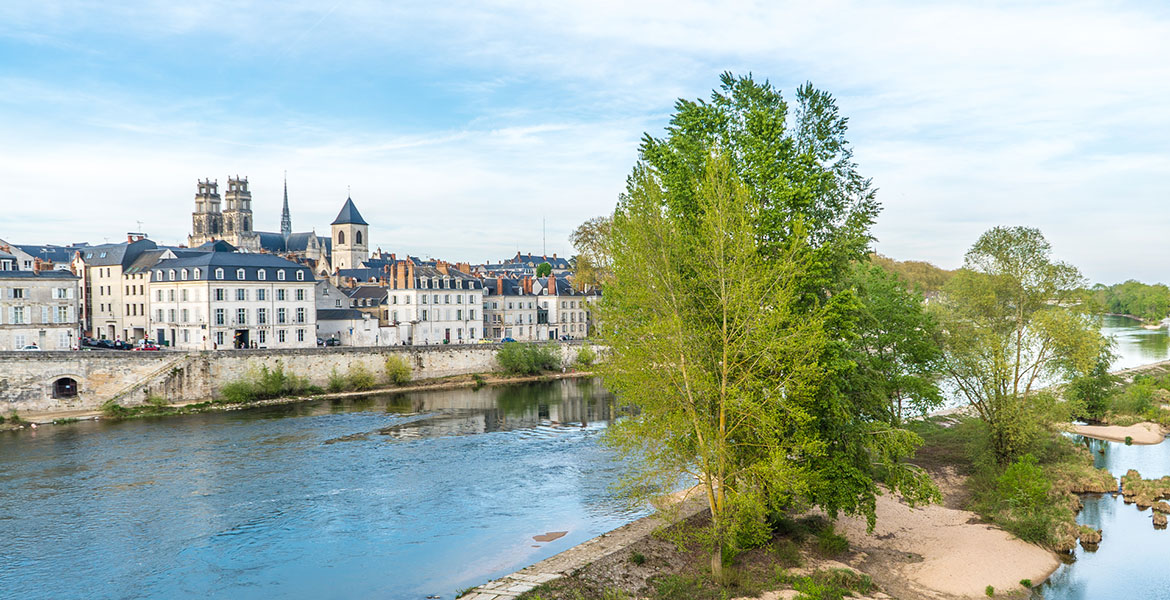 Panorama de la Loire depuis le pont George V à Orléans © Orléans Val de Loire Tourisme