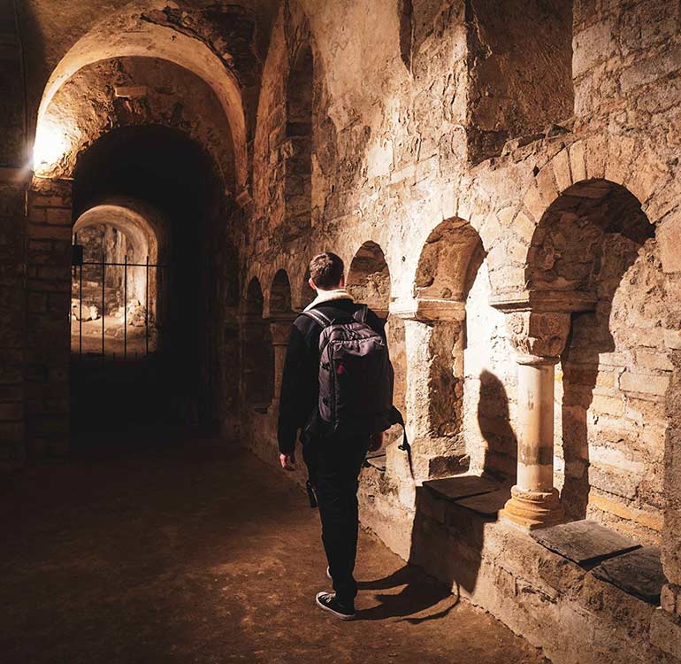 Visiter Orléans et la crypte Saint-Aignan