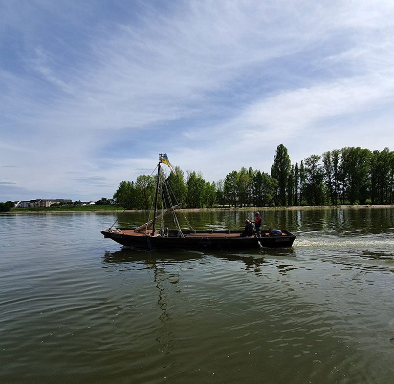 Balade en bateau de Loire © Orléans Val de Loire Tourisme